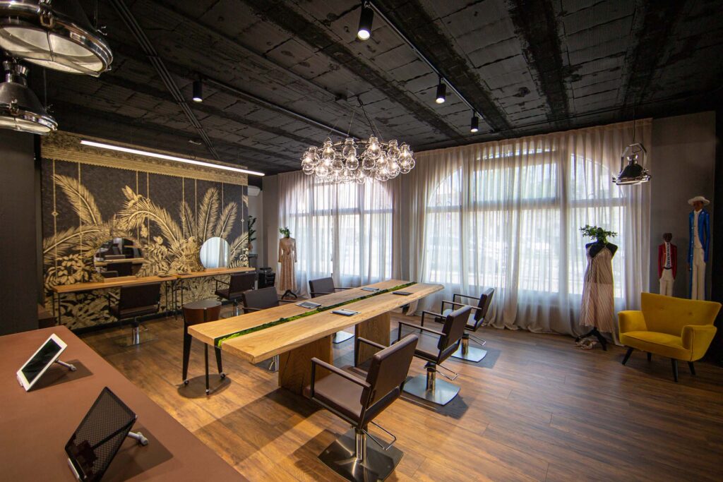 SaloneParrucchieriErimaOlta_360_PavimentoLaminato